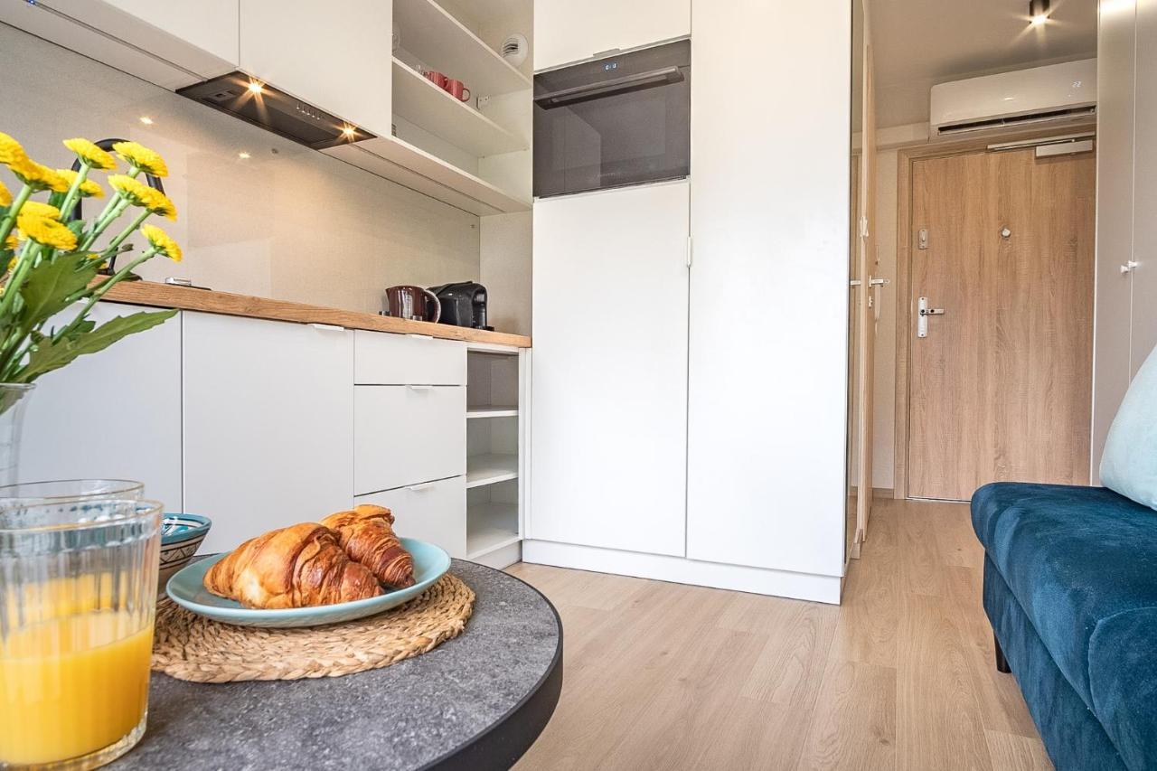 Iron Apartament