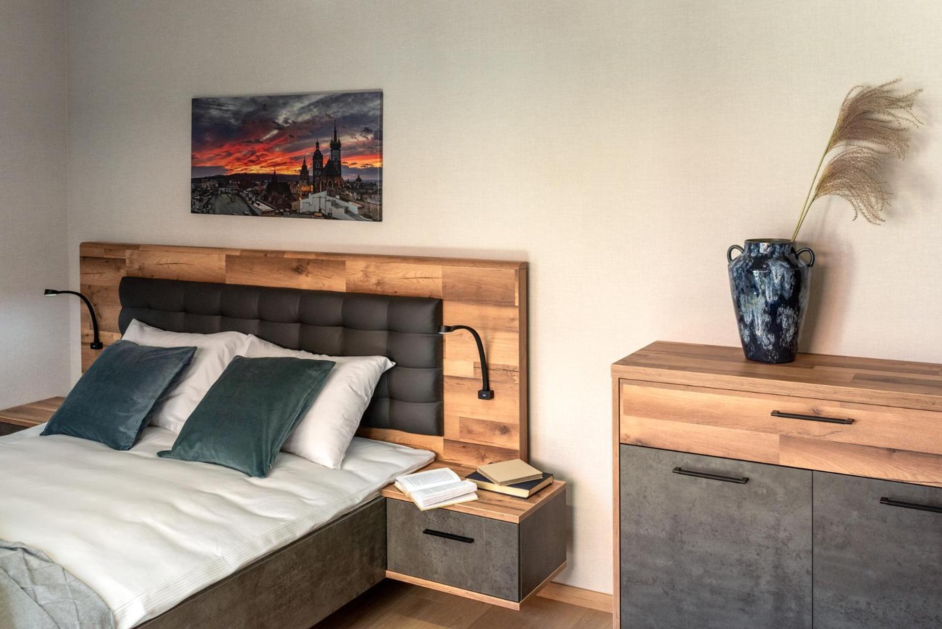 Iron Apartament