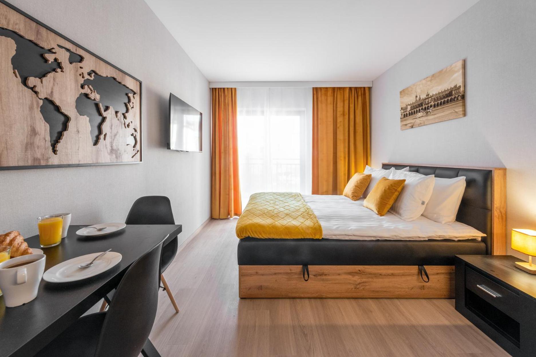Iron Apartament